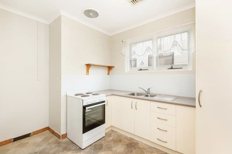 38 Buller Street, Prospect - Thumbnail 2