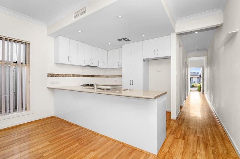 32B Sutton Avenue, Seacombe Gardens - Thumbnail 2