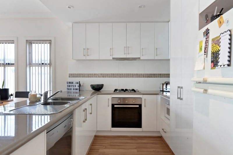 32B Sutton Avenue, Seacombe Gardens - Thumbnail 4
