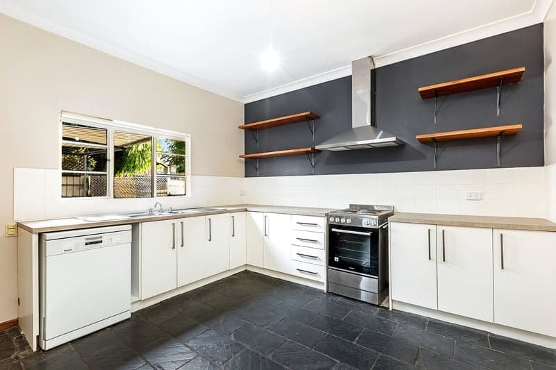 27 Deemster Avenue, Christies Beach - Thumbnail 4