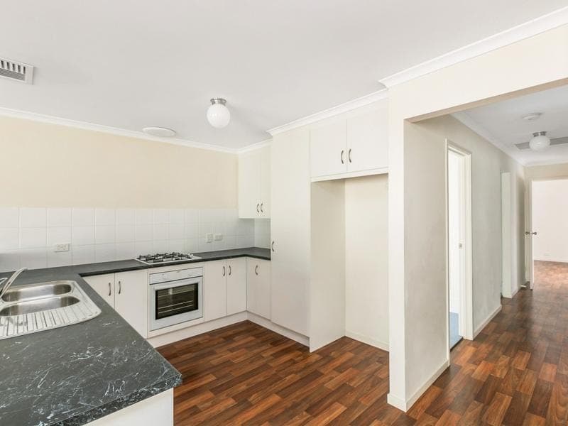 9 Branksome Terrace, Dover Gardens - Thumbnail 2