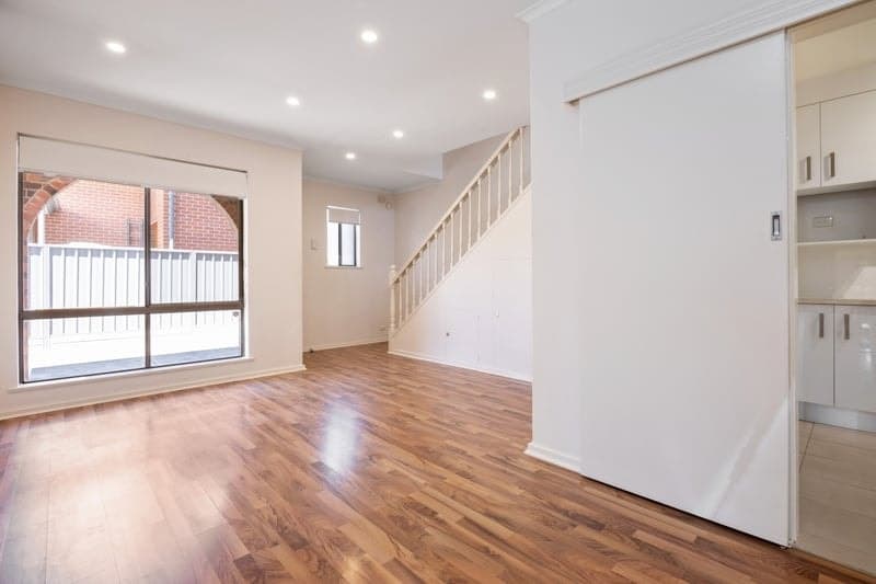 1/19 Leicester Street, Parkside - Thumbnail 2