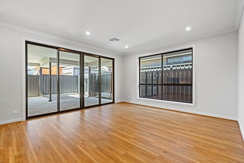 2 Greenglade Drive, Mitchell Park - Thumbnail 4
