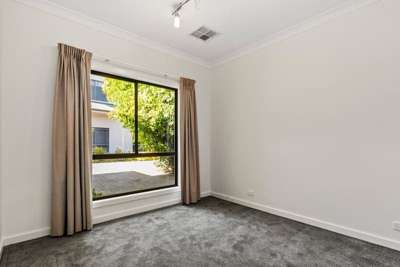 23C Ophir Crescent, Seacliff Park - Thumbnail 5