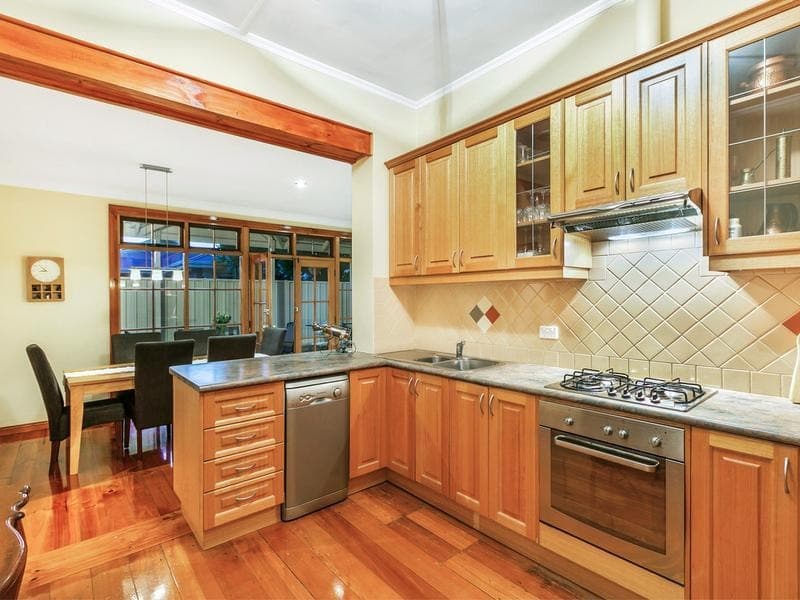 8 Williams Avenue, Plympton - Thumbnail 7