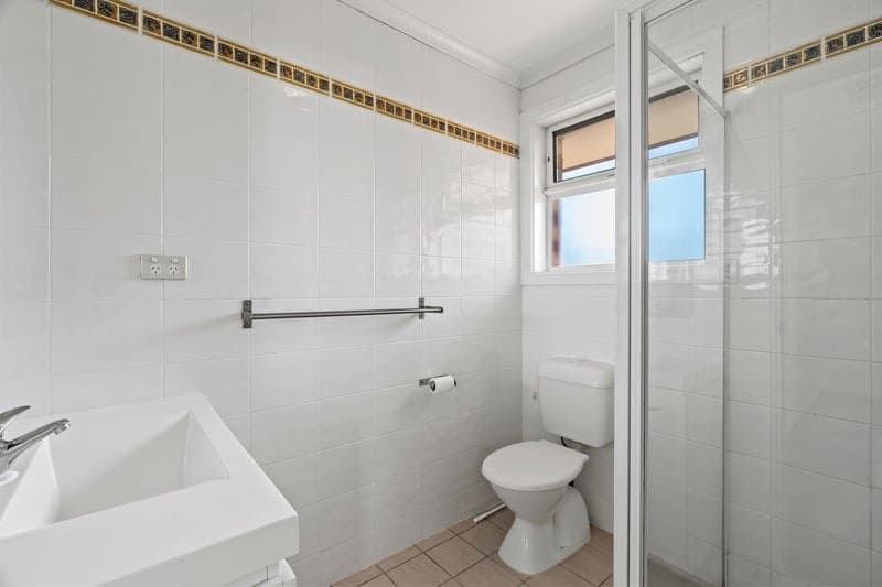 11A Wheaton Road, Plympton - Thumbnail 6