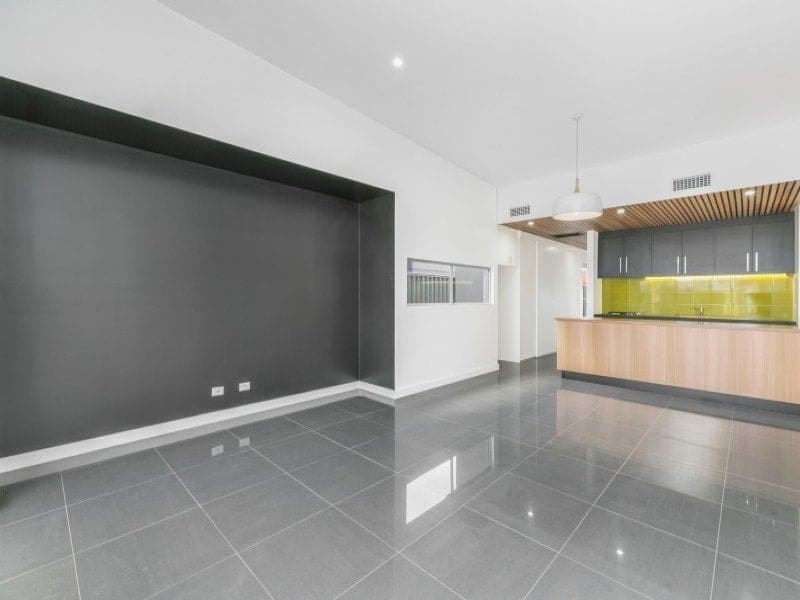 15 Alderney Avenue, Clearview - Thumbnail 2