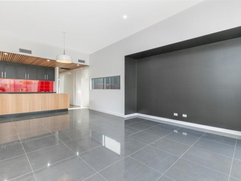 15A Alderney Avenue, Clearview - Thumbnail 2