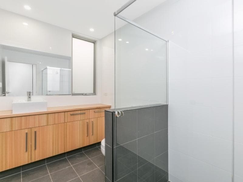 15A Alderney Avenue, Clearview - Thumbnail 5