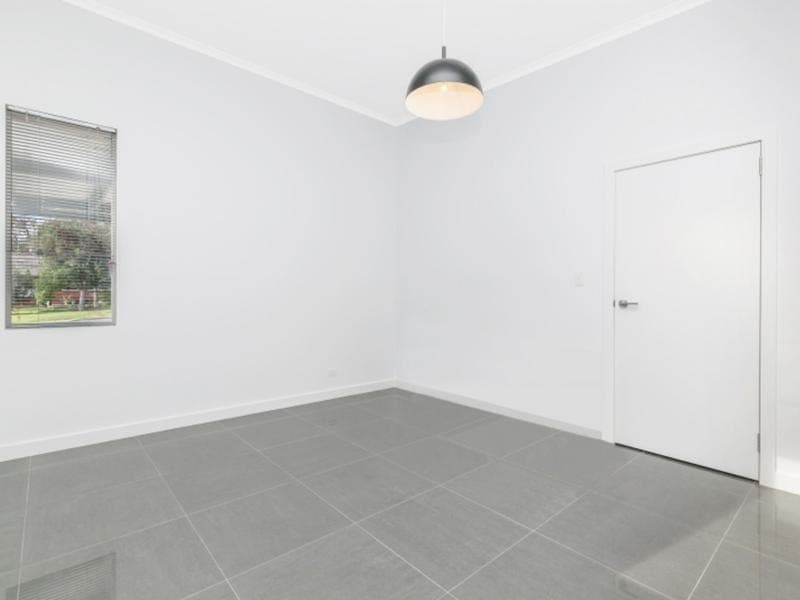 15A Alderney Avenue, Clearview - Thumbnail 7