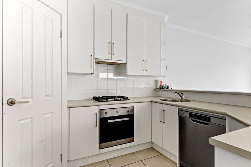 36A James Street, Plympton - Thumbnail 3