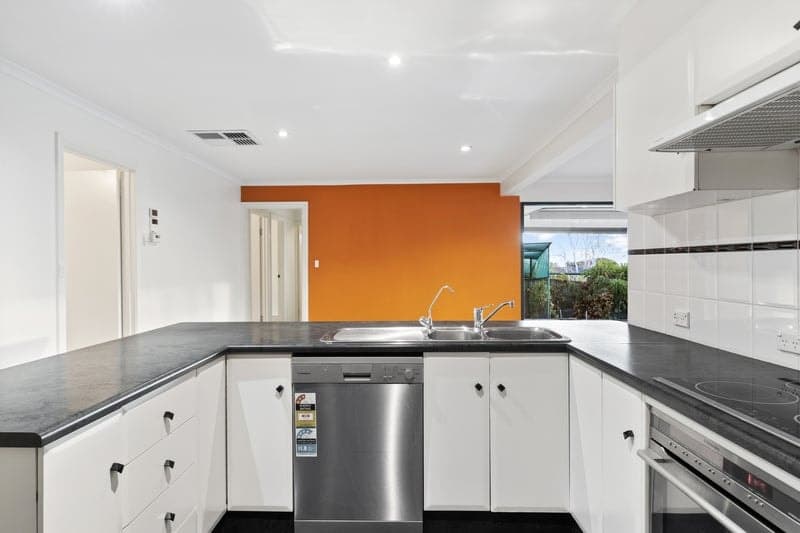 23 Slade Crescent, Hallett Cove - Thumbnail 3
