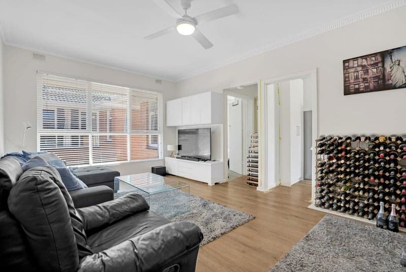 8/6 Byron Street, Glenelg - Thumbnail 4