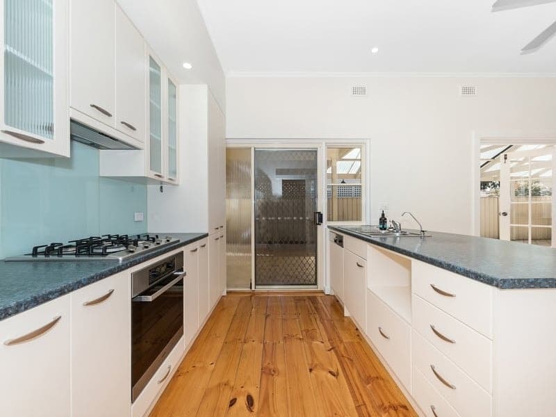 21 Gowrie Avenue, Glengowrie - Thumbnail 3