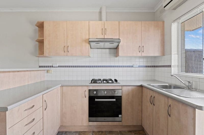 18/2 Bach Crescent, Seaton - Thumbnail 4