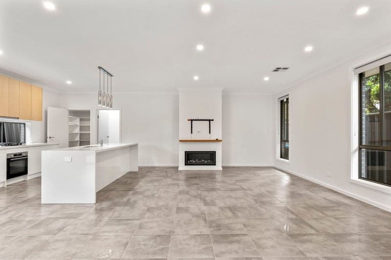 43 Wattlebury Road, Lower Mitcham - Thumbnail 4