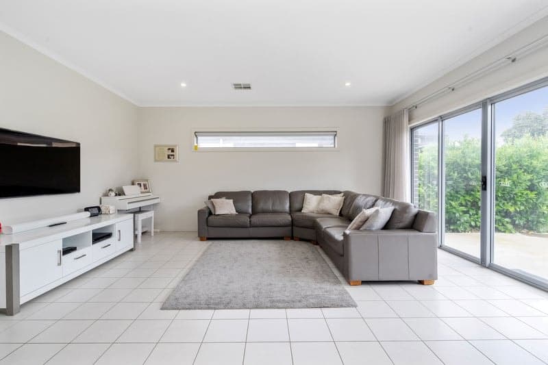 11 Stroma Road, Marion - Thumbnail 3