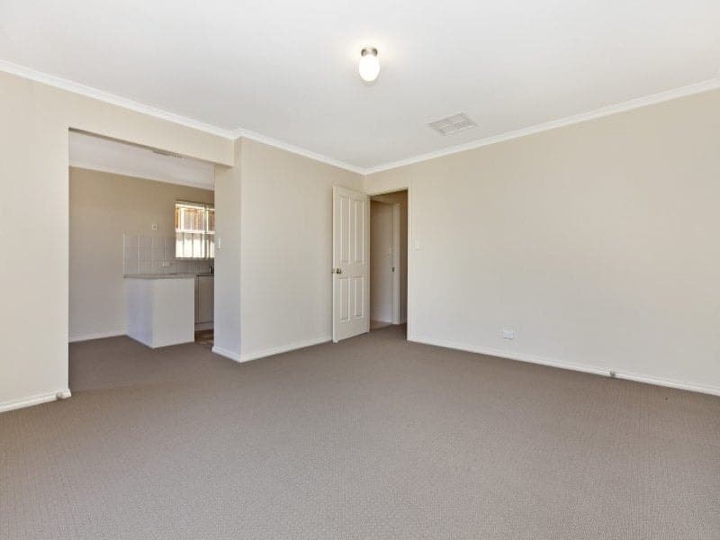 6/11 Tretter Street, Morphett Vale - Thumbnail 3