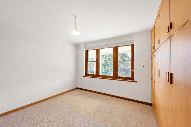 34 Columbia Avenue, Clapham - Thumbnail 5