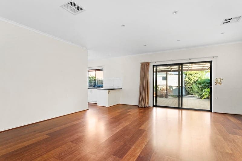 73A Lamont Street, Renown Park - Thumbnail 2