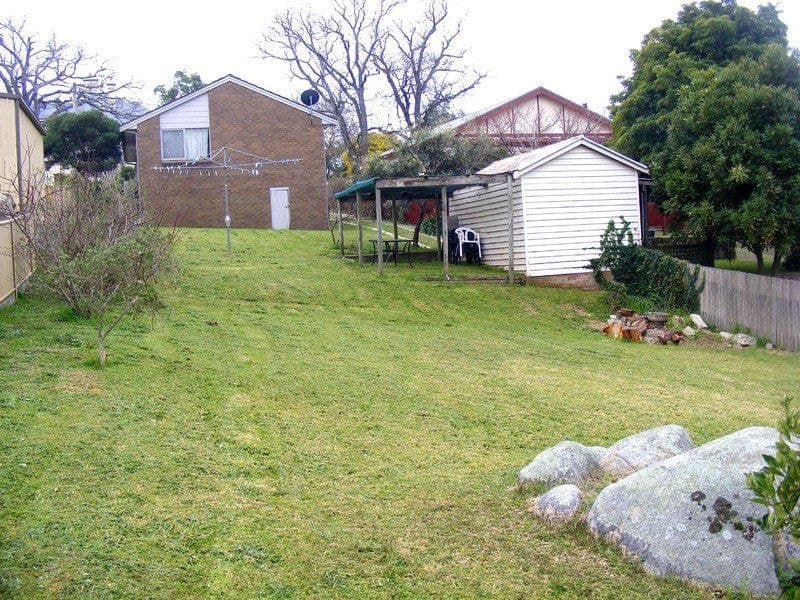 10 Little Bega Street Bega NSW, Bega - Thumbnail 2