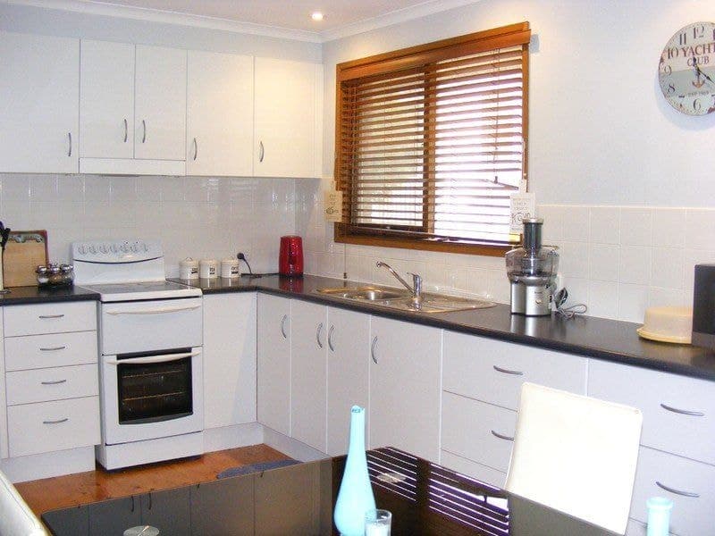 10 Little Bega Street Bega NSW, Bega - Thumbnail 4
