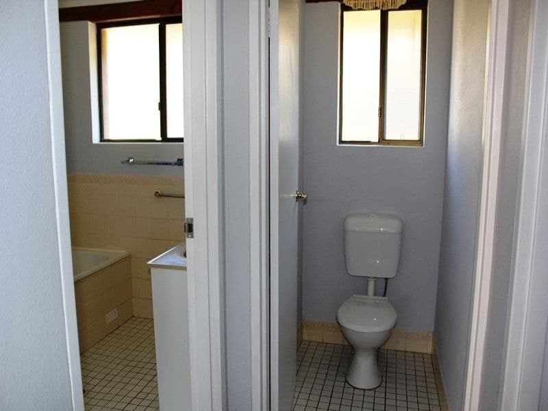 42 Woolalla Street, COOMA, Cooma - Thumbnail 5