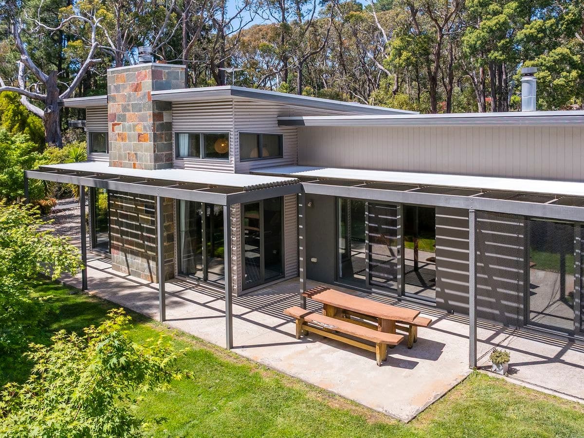 17 Canterbury Road, Macedon, Macedon - Image 1