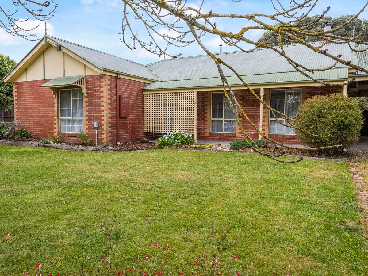 12 Mountain View Way, Gisborne, Gisborne - Thumbnail 2