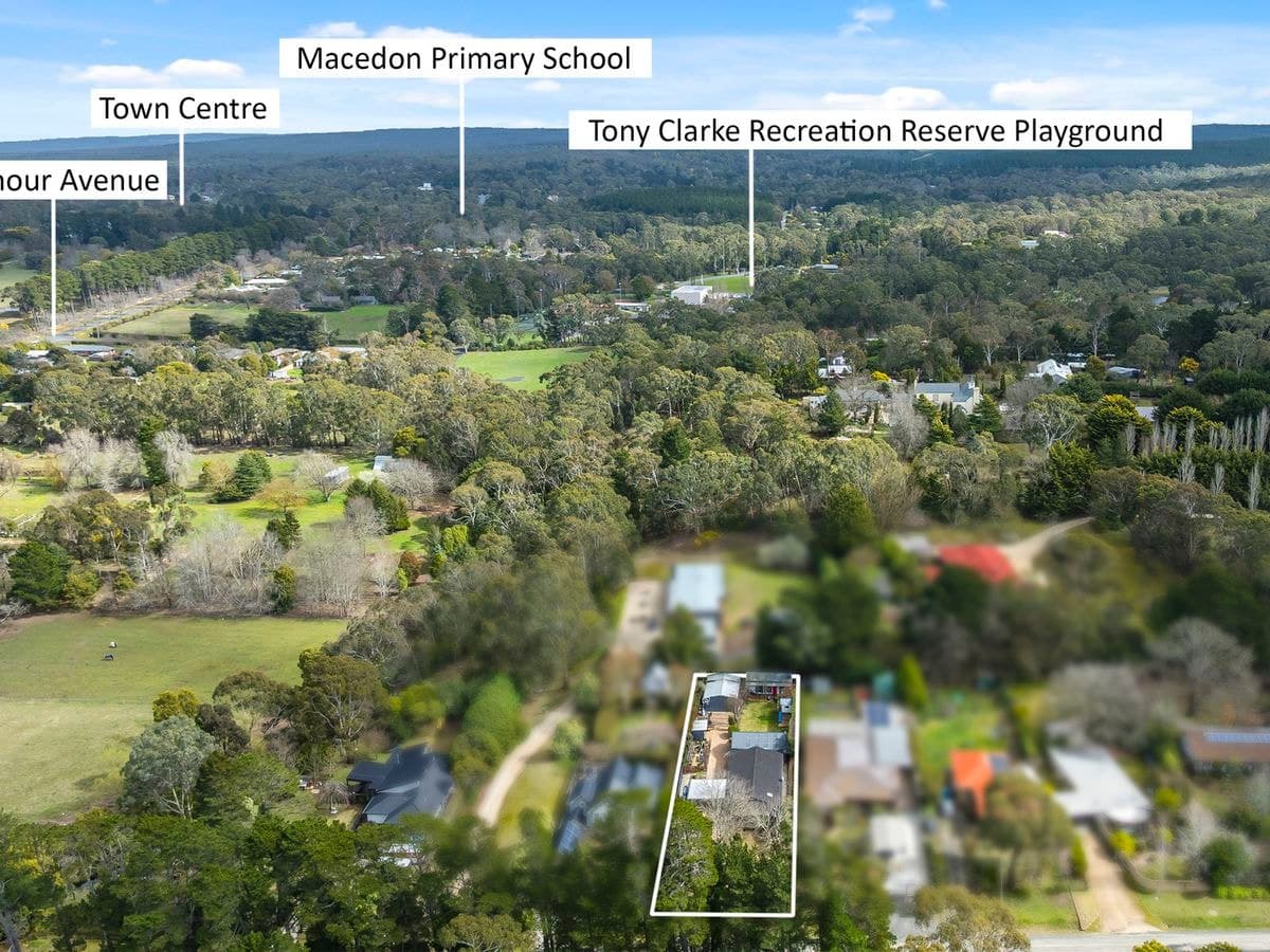 10 Hotham Avenue, Mount Macedon, Mount Macedon - Thumbnail 3
