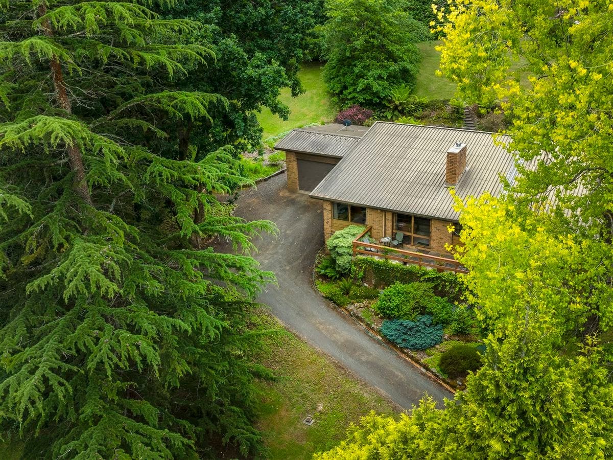 35 Anzac Road, Mount Macedon, Mount Macedon - Thumbnail 2