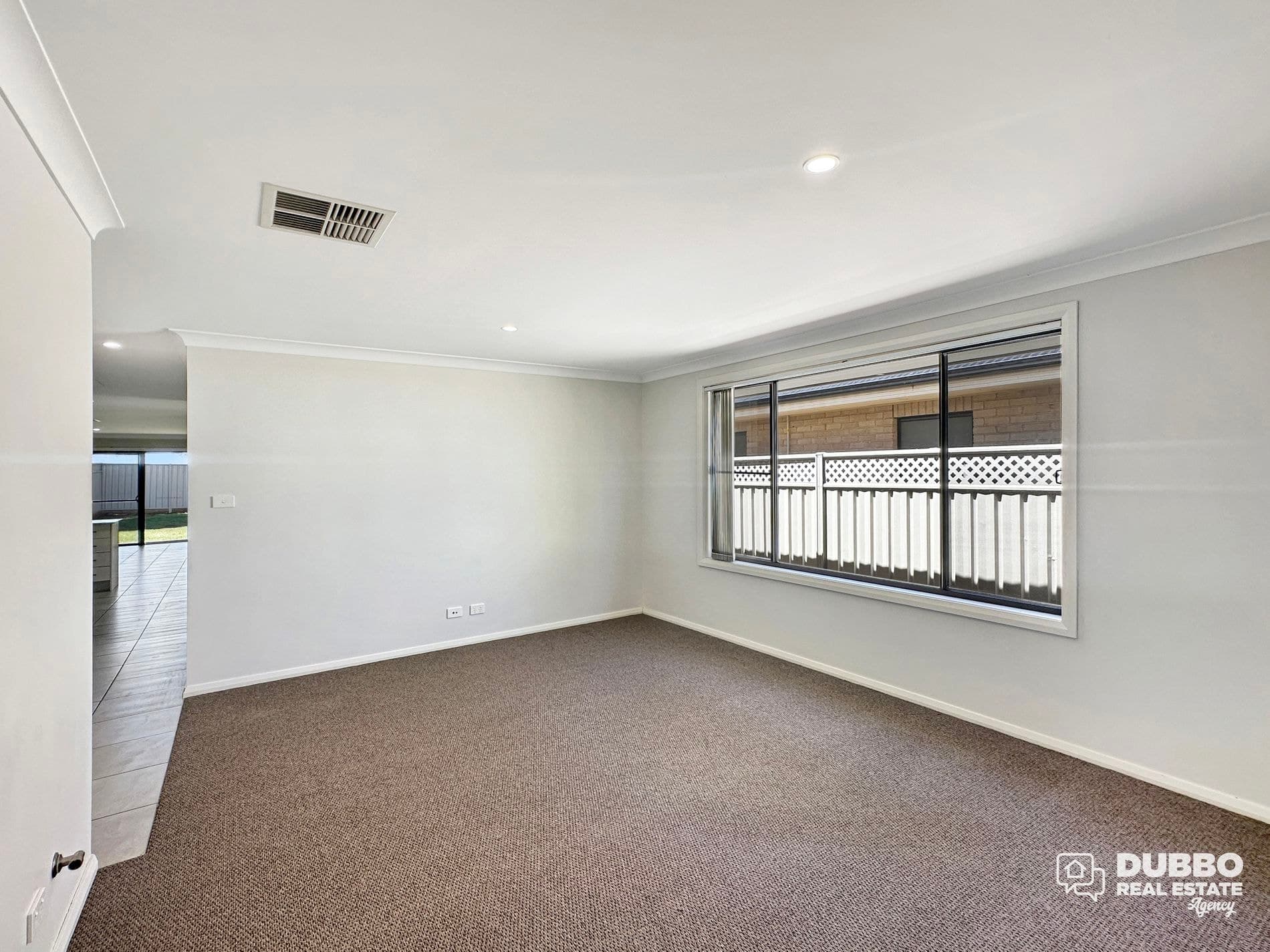 55 Champagne Drive, Dubbo, Dubbo - Thumbnail 2