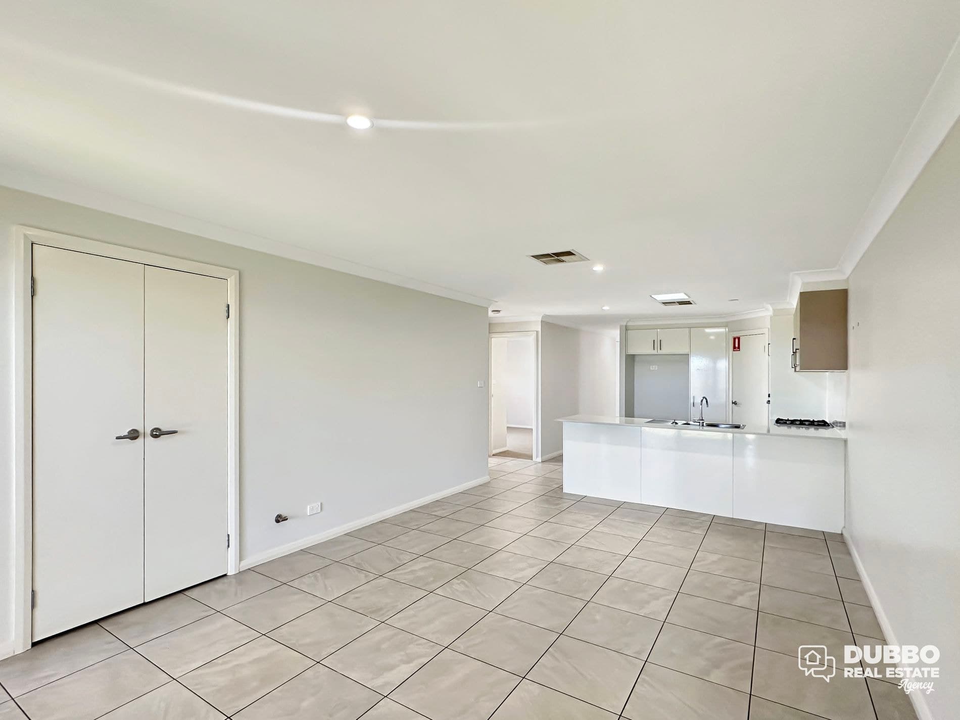 55 Champagne Drive, Dubbo, Dubbo - Thumbnail 4