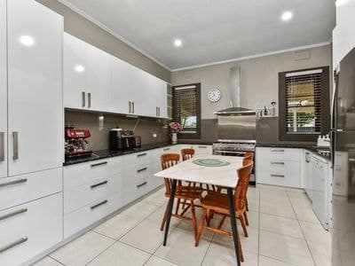 112 Jubilee Highway East, MOUNT GAMBIER, Mount Gambier - Thumbnail 2