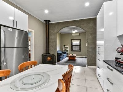112 Jubilee Highway East, MOUNT GAMBIER, Mount Gambier - Thumbnail 4