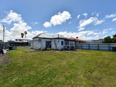 29 Meylin Street, PORT MACDONNELL, Port Macdonnell - Thumbnail 2