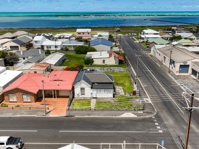 29 Meylin Street, PORT MACDONNELL, Port Macdonnell - Thumbnail 3