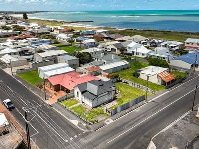 29 Meylin Street, PORT MACDONNELL, Port Macdonnell - Thumbnail 5