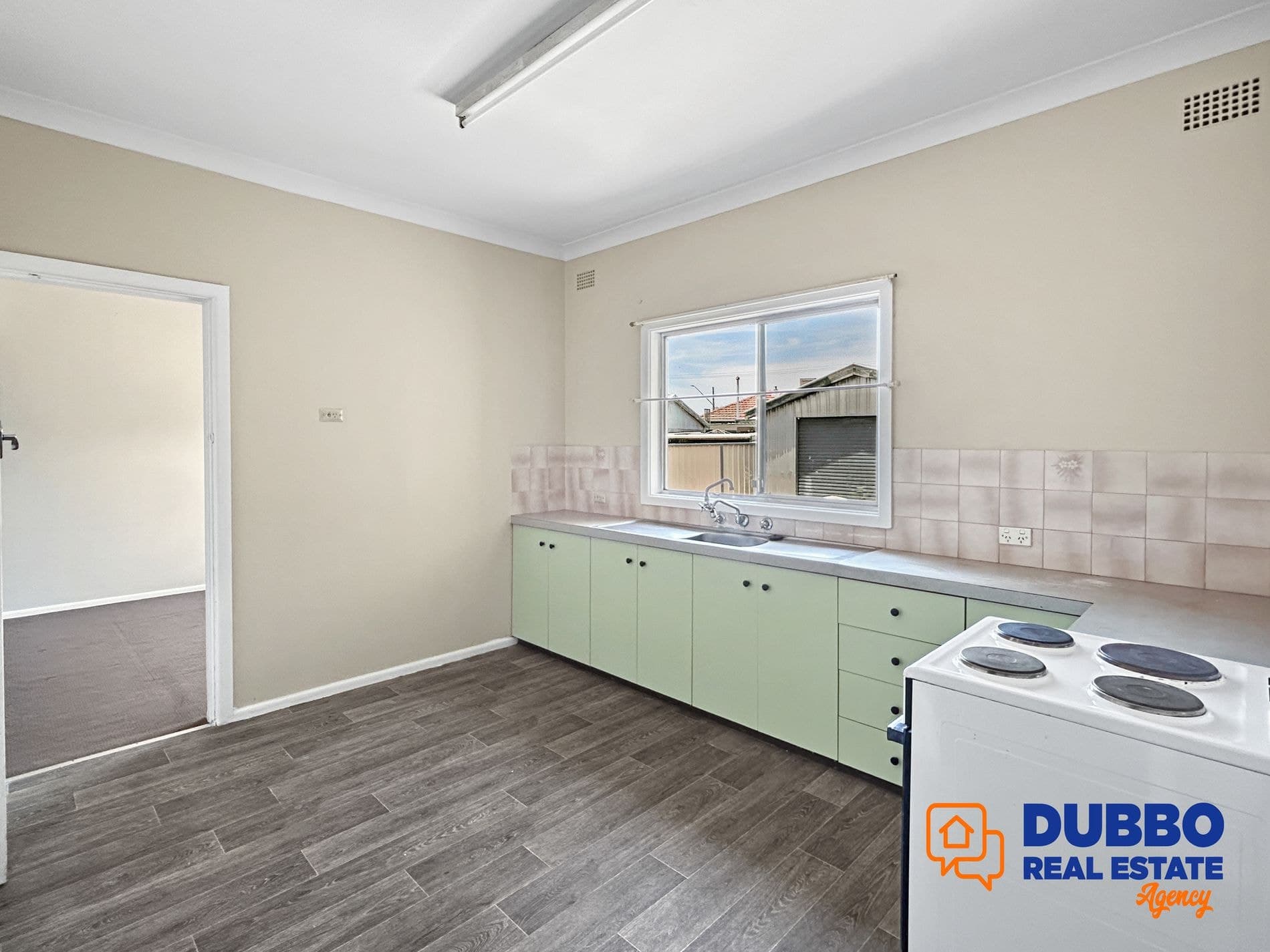 6 Stuart Street, Dubbo, Dubbo - Thumbnail 5