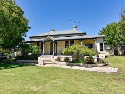 20 Lake Terrace East, MOUNT GAMBIER, Mount Gambier - Image 1