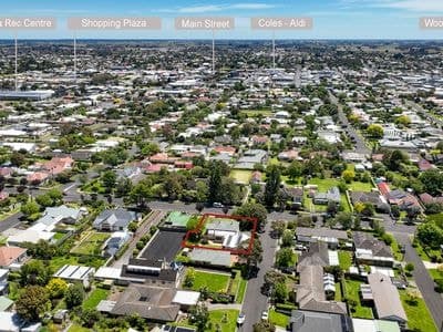 20 Lake Terrace East, MOUNT GAMBIER, Mount Gambier - Thumbnail 2