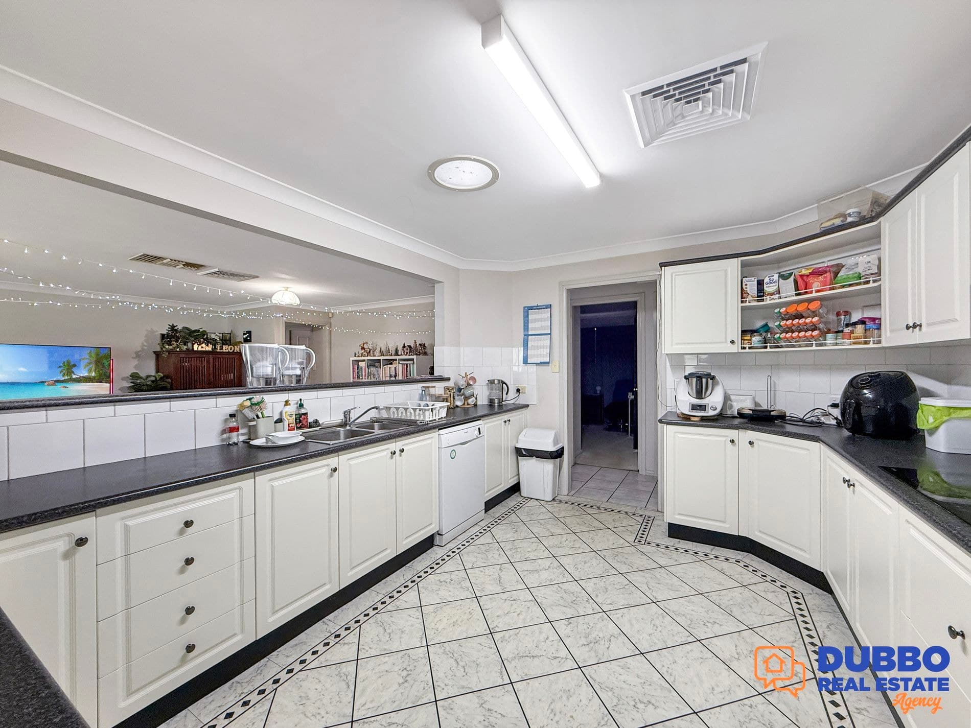 15 Dulhunty Avenue, Dubbo, Dubbo - Thumbnail 7