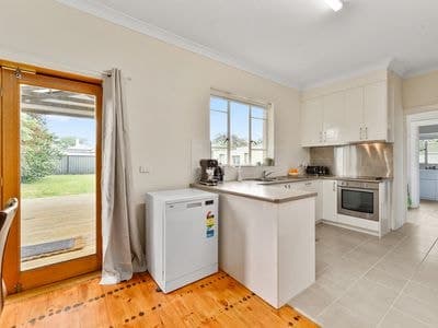 27 Chute Street, Mount Gambier, Mount Gambier - Thumbnail 7