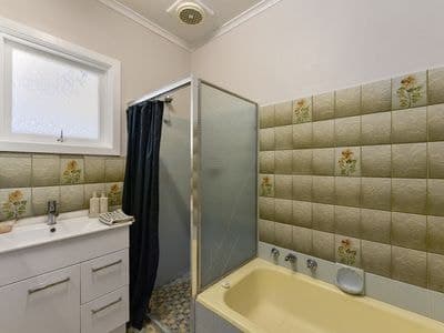 6 Stone Avenue, Mount Gambier, Mount Gambier - Thumbnail 8