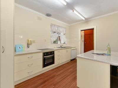 18 Sunnyside Drive, Mount Gambier, Mount Gambier - Thumbnail 7
