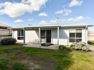 30 Queens Avenue, Mount Gambier, Mount Gambier - Thumbnail 2