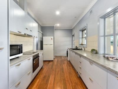 30 Queens Avenue, Mount Gambier, Mount Gambier - Thumbnail 4