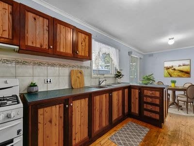 28 Stafford Street, MOUNT GAMBIER, Mount Gambier - Thumbnail 2