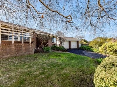 24 Shalamar Crescent, Mount Gambier, Mount Gambier - Thumbnail 4