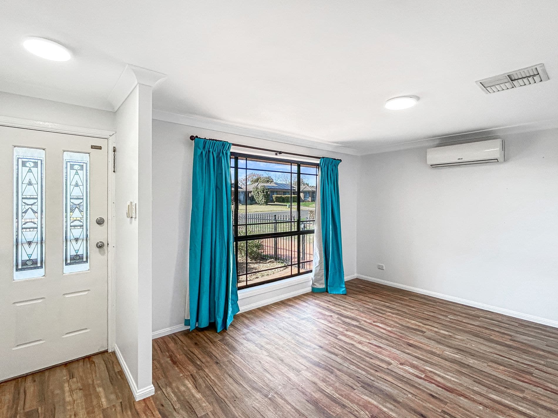 27 Websdale Drive, Dubbo, Dubbo - Thumbnail 2